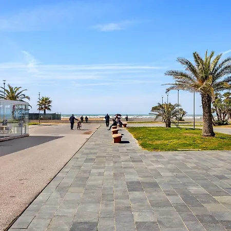 Lägenhet Alloggio Sul Lungomare Di